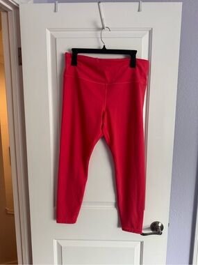 ATHLETA, Elation, coral, 7/8, like new